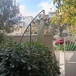 The House - Charming With Private Courtyard - Easy Parking - 300m From * 塞萨洛尼基
