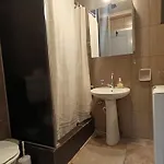 度假居 The House - Charming With Private Courtyard - Easy Parking - 300m From *