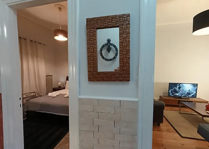 Ferienhaus The House - Charming With Private Courtyard - Easy Parking - 300m From Thessaloniki